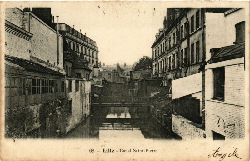 Carte postale ancienne Lille - Canal Saint-Pierre à Lille