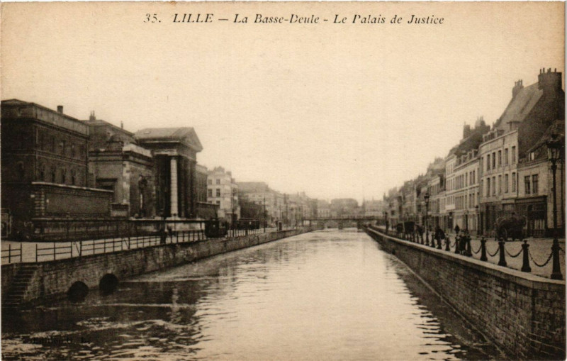 Carte postale ancienne Lille - La Basse-Deule - Le Palais de Justice à Lille
