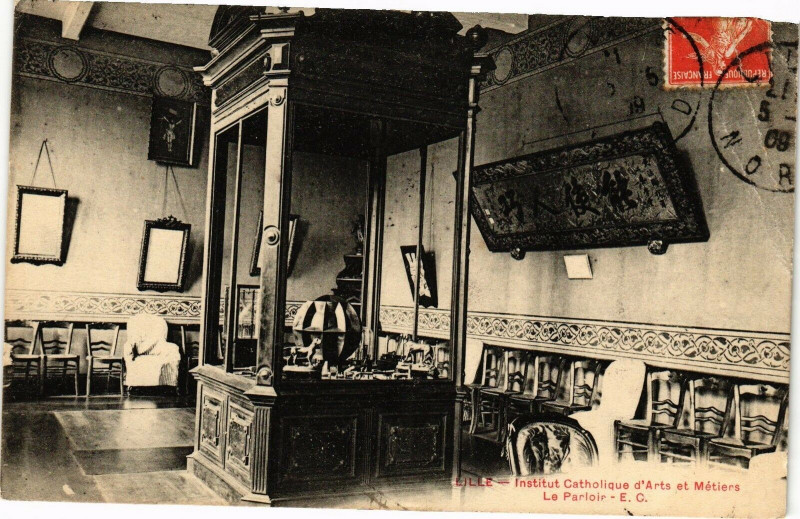 Carte postale ancienne Lille - Inst. Cath. d'Arts et Metiers à Lille