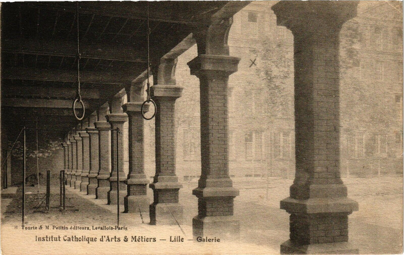 Carte postale ancienne Lille - Galerie à Lille