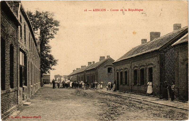 Carte postale ancienne Abscon - Coron de la republique à Abscon