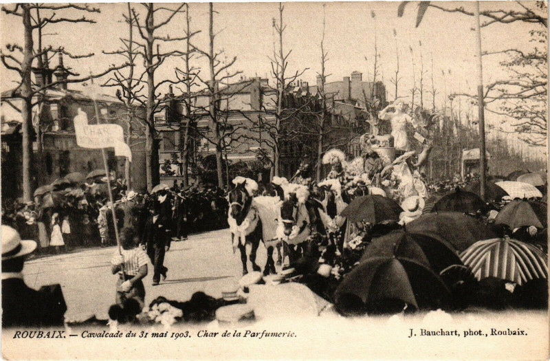 Carte postale ancienne Roubaix - Cavalcade du 31 mai 1903 à Roubaix