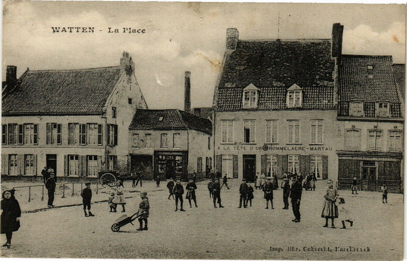 Carte postale ancienne Watten - La place à Watten