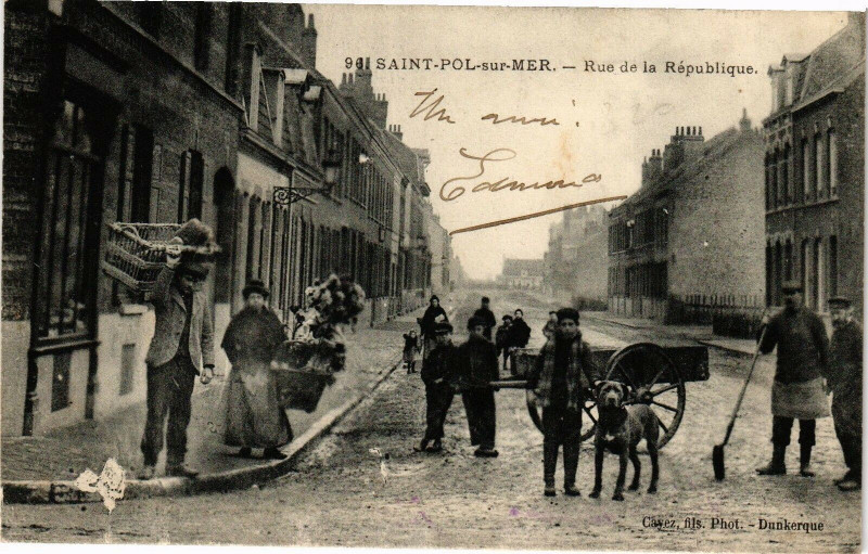 Carte postale ancienne Saint-Pol-sur-Mer - Rue de la republique