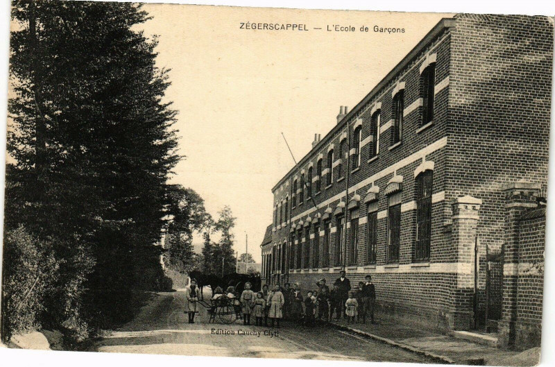 Carte postale ancienne Zengercappel - L'Ecole de garcons