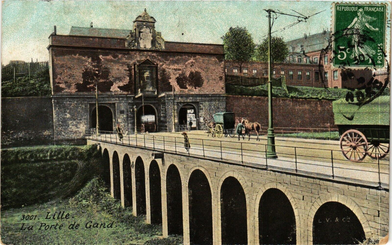 Carte postale ancienne Lille-La Porte de Gand à Lille