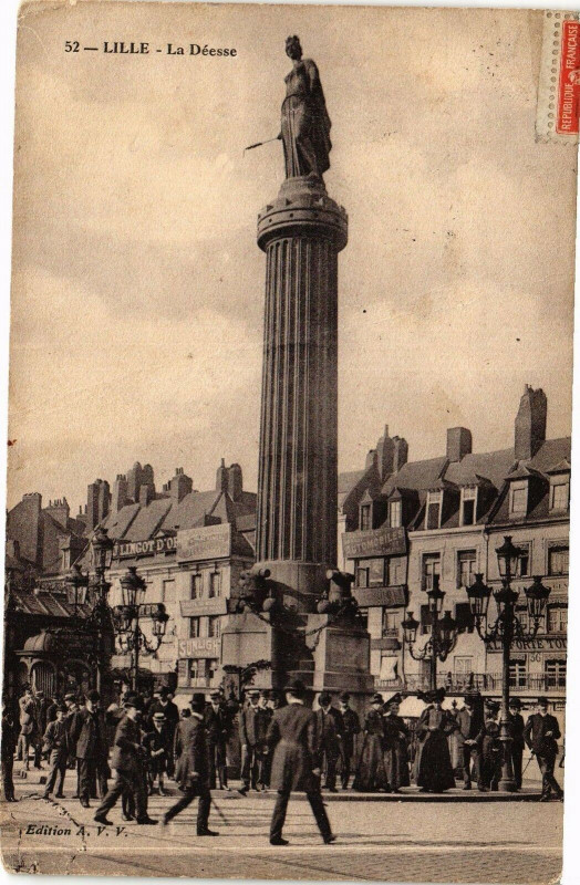 Carte postale ancienne Lille-La Déesse à Lille
