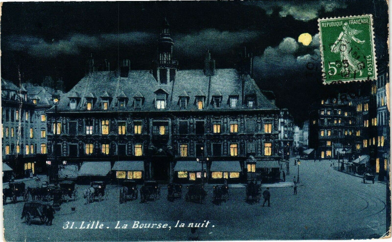 Carte postale ancienne Lille-La Bourse la nuit à Lille