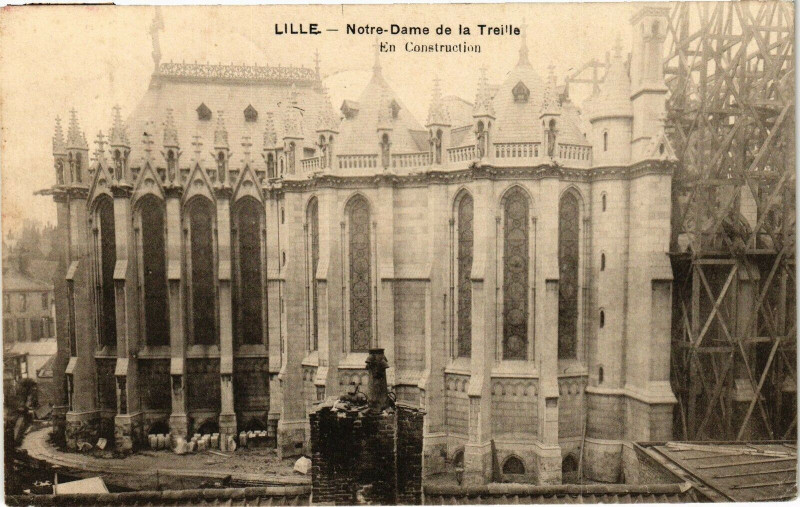 Carte postale ancienne Lille-Notre Dame de la Treille à Lille