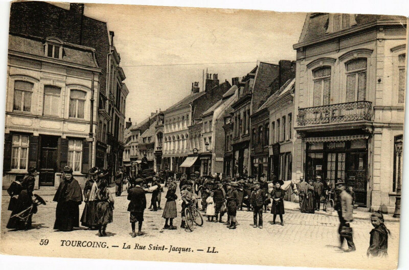 Carte postale ancienne Tourcoing-La Rue Saint-Jacques à Tourcoing