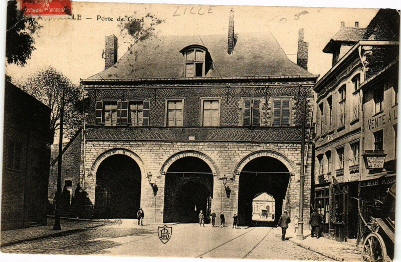 Carte postale ancienne Lille-Porte de Gand à Lille