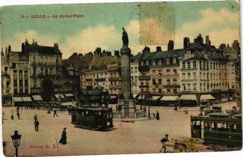 Carte postale ancienne Lille-La Grand Place à Lille