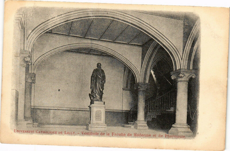 Carte postale ancienne Universite catholique de Lille - Vestibule de la faculte de à Lille