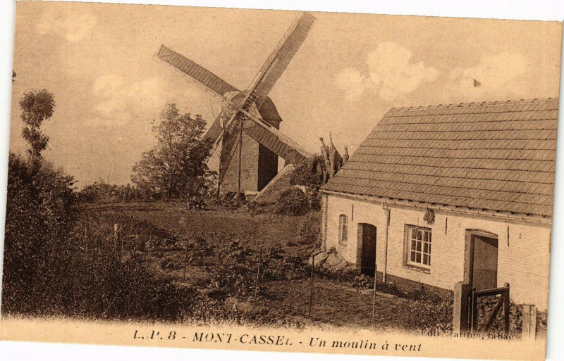 Carte postale ancienne Mont-Cassel - Un moulin a vent à Cassel