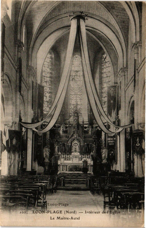 Carte postale ancienne Loon - Plage - Interieur de l'Eglise à Loon-Plage
