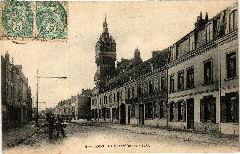 Carte postale ancienne La Grand'Route à Loos