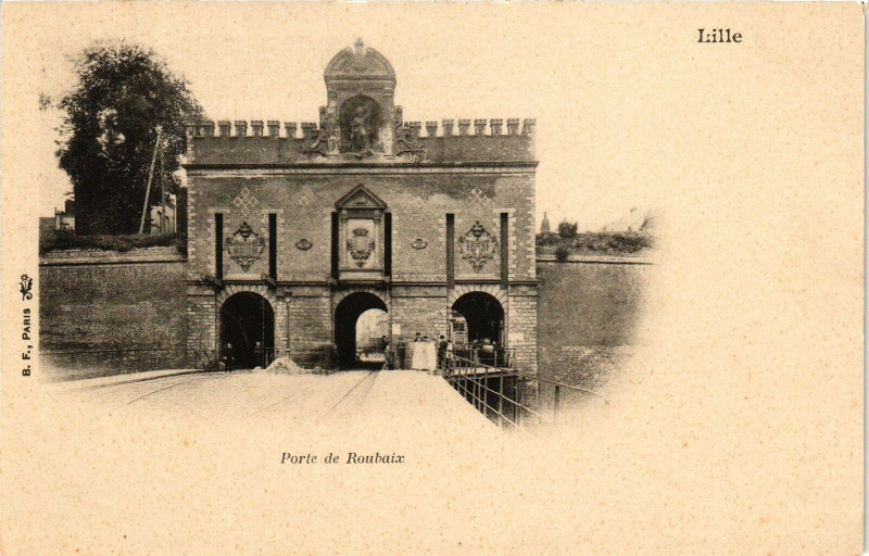 Carte postale ancienne Lille - Porte de Roubaix à Lille