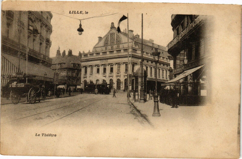Carte postale ancienne Lille - Le Theatre à Lille