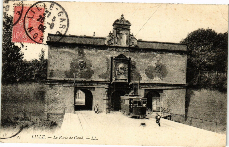 Carte postale ancienne Lille - Le Porte de Gand à Lille