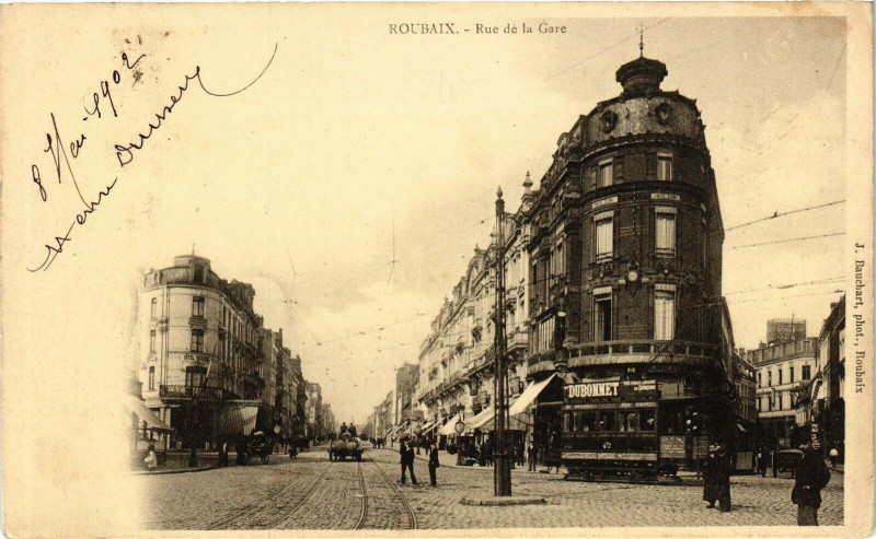 Carte postale ancienne Roubaix - Rue de la gare à Roubaix