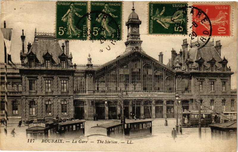 Carte postale ancienne Roubaix - La gare - The station à Roubaix