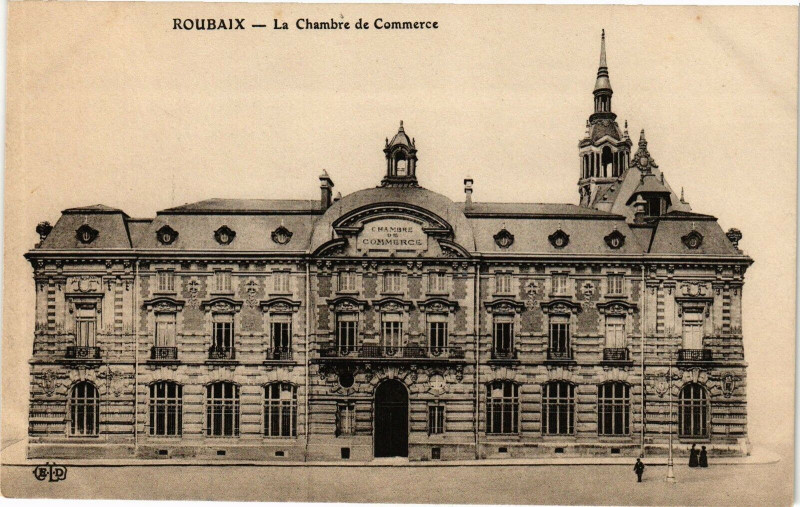 Carte postale ancienne Roubaix - La chambre de commerce à Roubaix