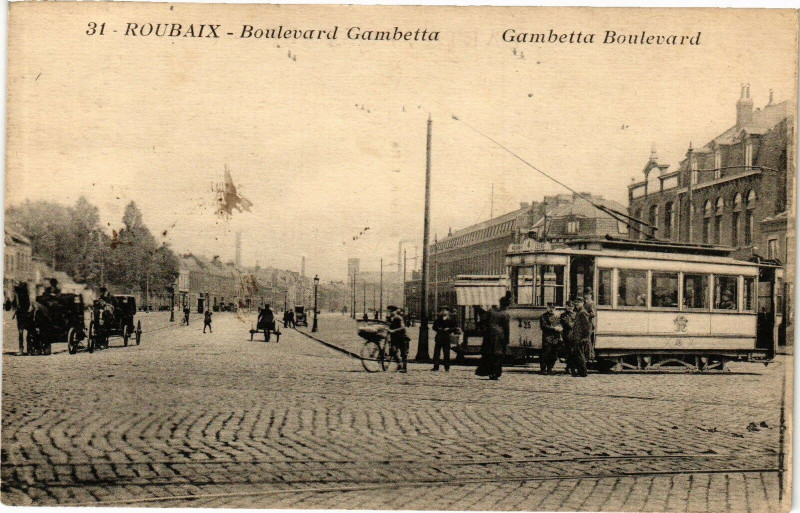 Carte postale ancienne Roubaix - Boulevard gambetta à Roubaix