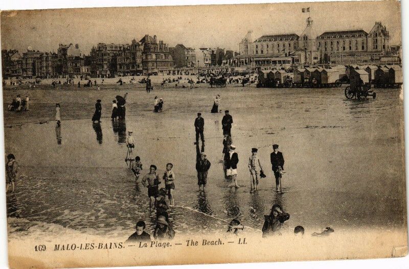 Carte postale ancienne Malo-les-Bains - La Plage