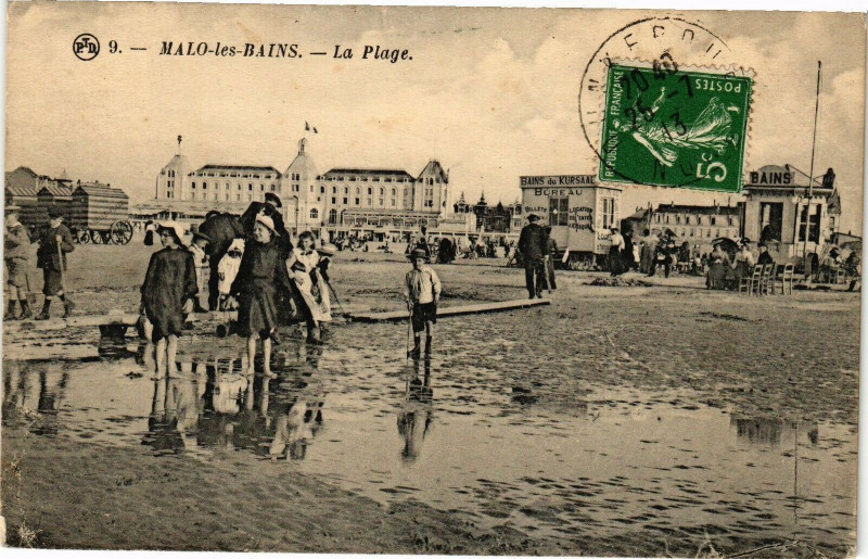 Carte postale ancienne Malo-les-Bains - La Plage