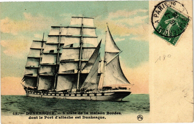 Carte postale ancienne Dunkerque - 4 niats de la malaon Bordes dont le Port d'attache est à Dunkerque