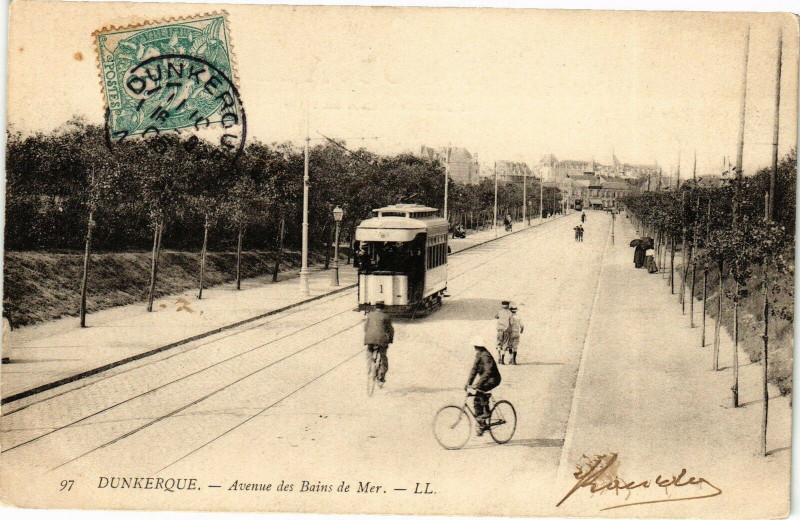 Carte postale ancienne Dunkerque - Avenue des Bains de Mer à Dunkerque