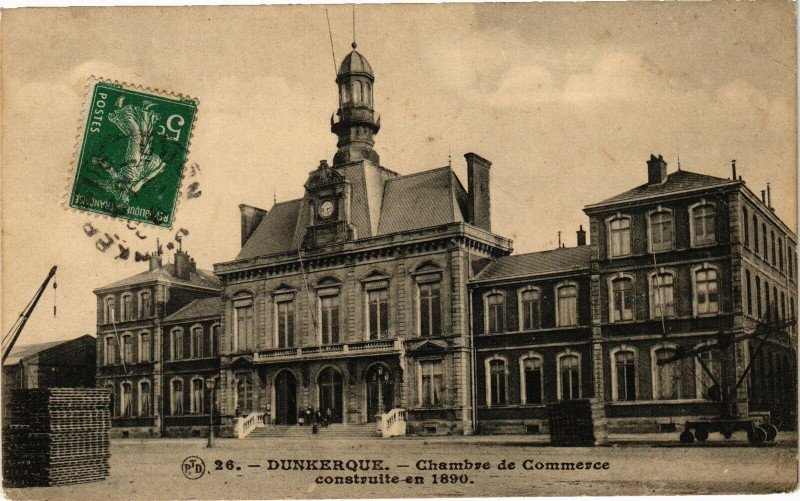 Carte postale ancienne Dunkerque - Chambre de Commerce construite en 1890 à Dunkerque