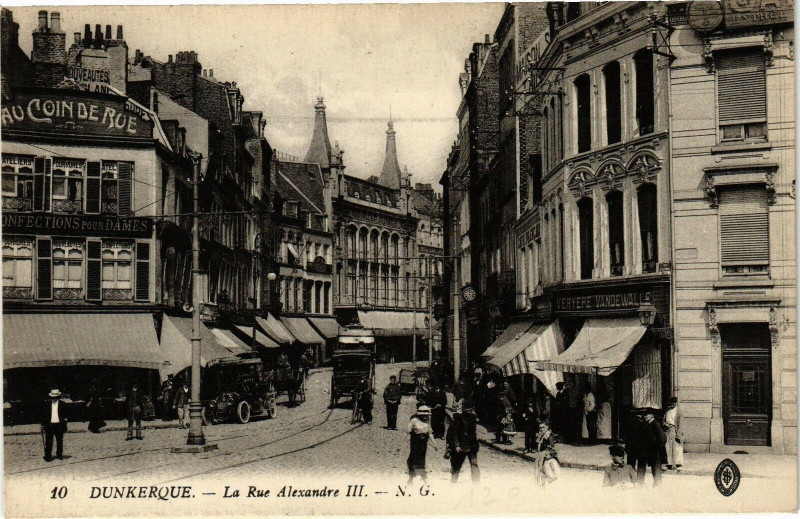 Carte postale ancienne Dunkerque - La Rue Alexandre Iii à Dunkerque