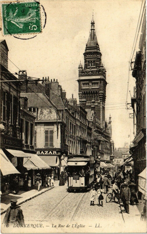 Carte postale ancienne Dunkerque - La Rue de L'Eglise à Dunkerque