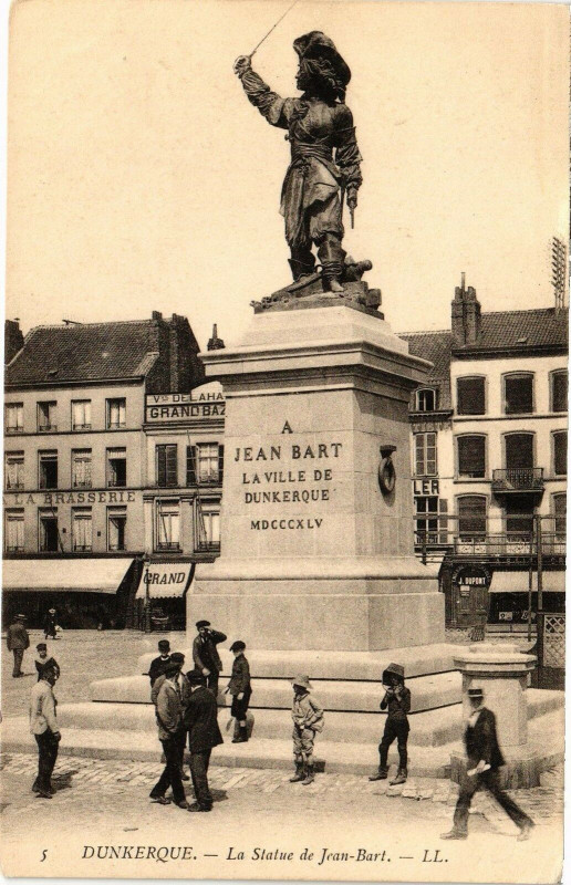 Carte postale ancienne Dunkerque - La Statue de Jean-Bart à Dunkerque