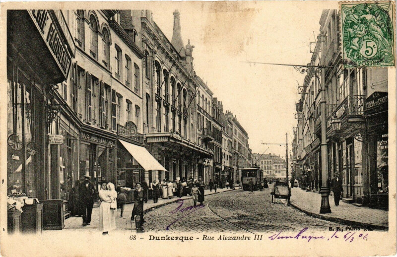 Carte postale ancienne Dunkerque - La rue Alexandre Iii à Dunkerque