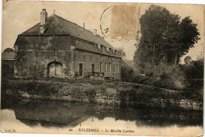 Carte postale ancienne Solesmes - Le Moulin Cardon à Solesmes