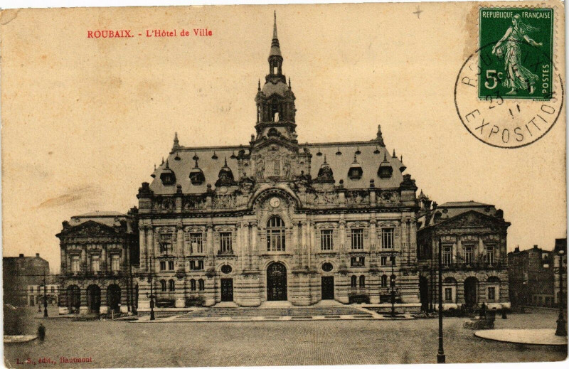 Carte postale ancienne Roubaix - L'Hotel de Ville à Roubaix