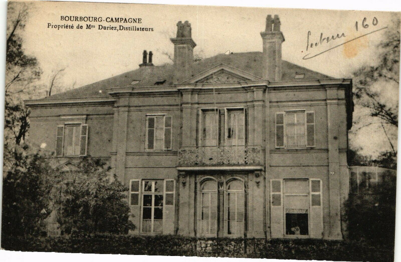 Carte postale ancienne Bourbourg - Campagne - Propriete de Mrs Duriez Distillaeurs à Bourbourg