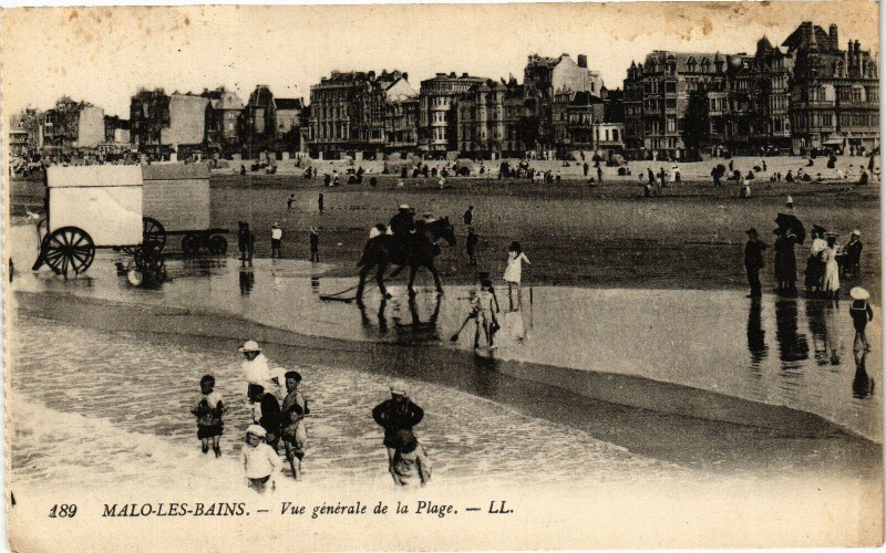 Carte postale ancienne Malo-les-Bains - Vue générale de la Plage