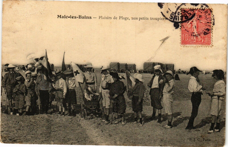 Carte postale ancienne Malo-les-Bains - Plaisirs de Plage