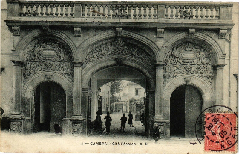 Carte postale ancienne Cambrai - Cite Fenelon à Cambrai