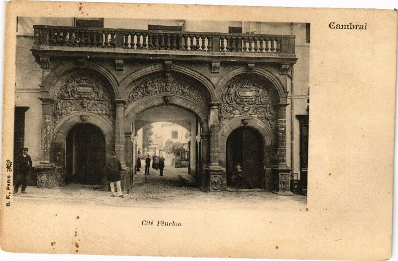 Carte postale ancienne Cambrai - Cite Fenelon à Cambrai