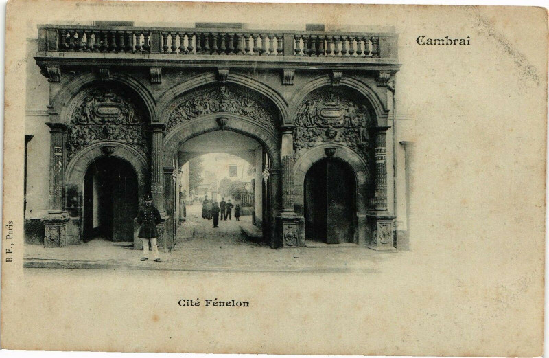 Carte postale ancienne Cambrai - Cite Fenelon à Cambrai