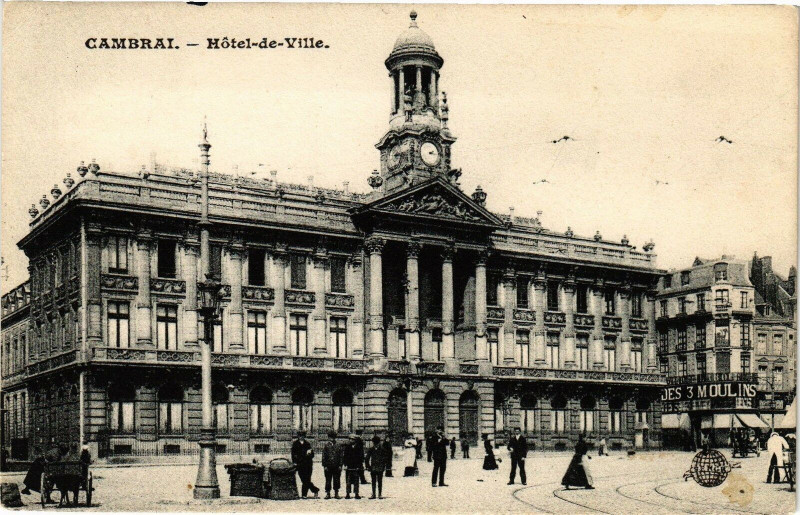 Carte postale ancienne Cambrai - Hotel-de-Ville à Cambrai