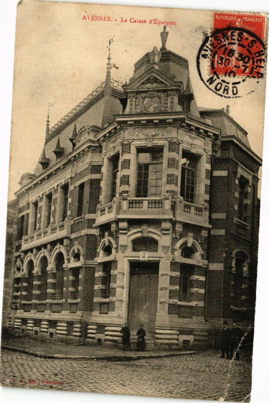 Carte postale ancienne Avesnes - La Caisse d'Epargue à Esnes