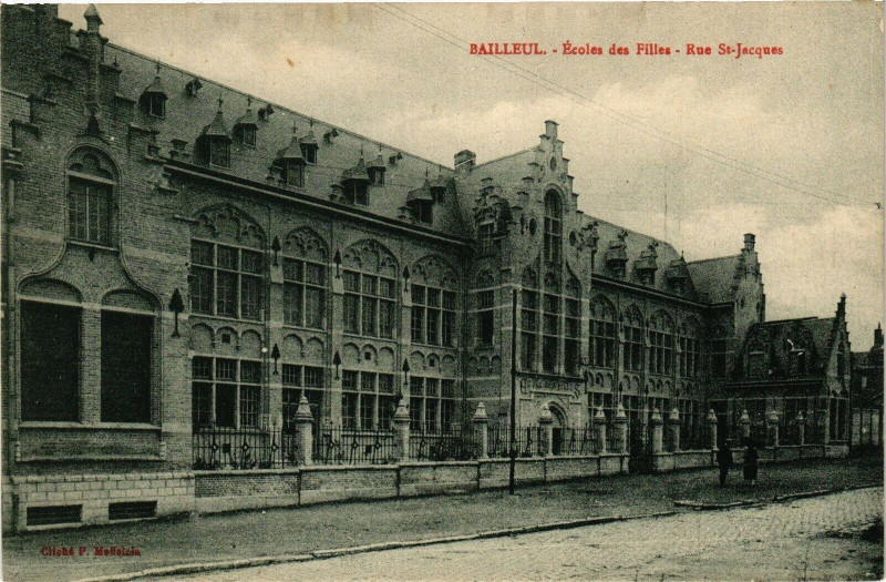Carte postale ancienne Bailleul - Ecole des Filles - Rue Saint-Jacques à Bailleul
