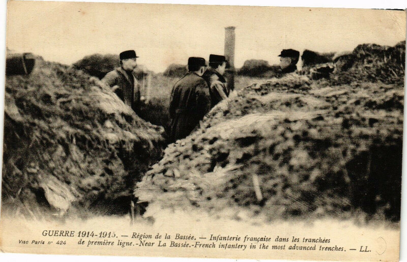 Carte postale ancienne Guerre 1914-1915 - Region de La Bassee - Infanterie francaise à Erre