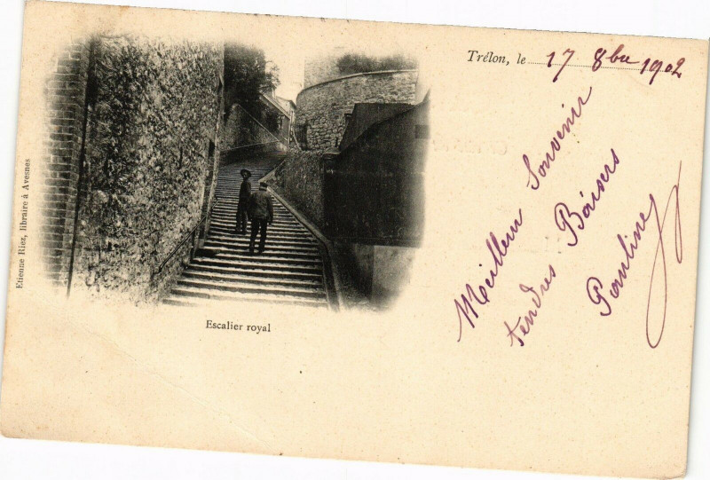 Carte postale ancienne Trelon Le - Escalier ROYal à Trélon