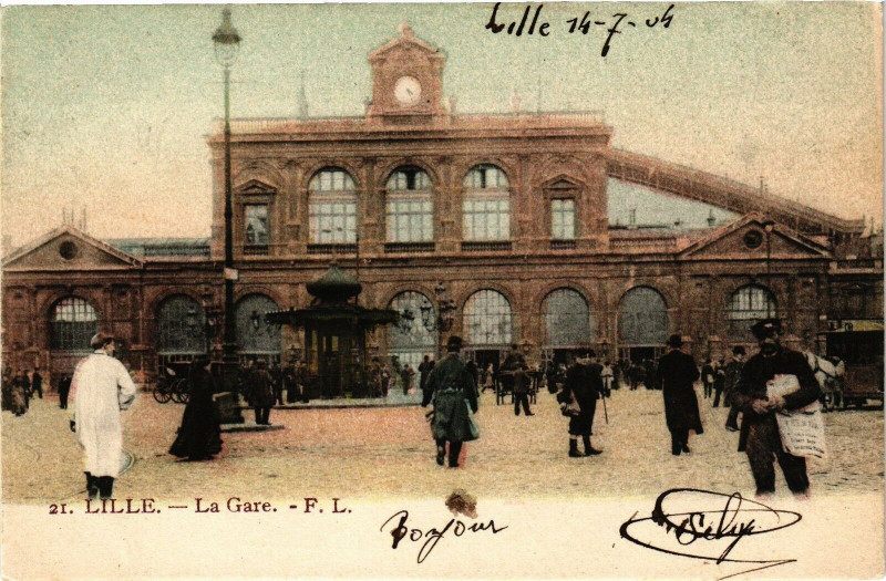 Carte postale ancienne Lille - La Gare à Lille